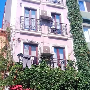 Taksim Ivy Hostal