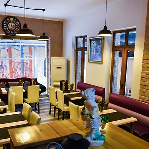 Oda ve Kahvaltı Corner Living Space